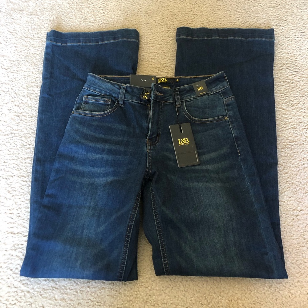 Size 4 NWT L&B High Rise Trouser Jeans